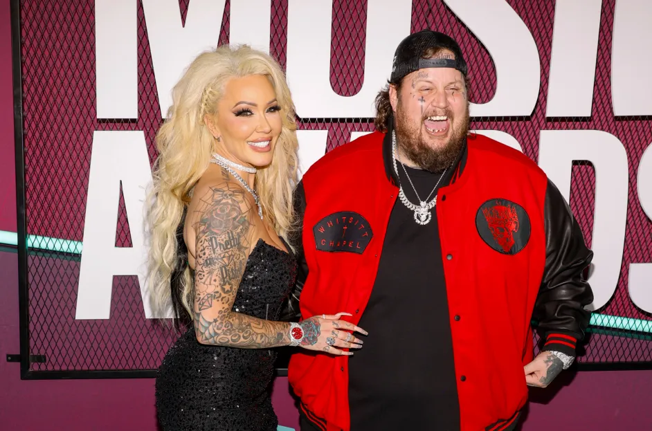 Bunnie XO Net Worth (2023): $10 Million (Social Media Personality, Wife of Jelly Roll)