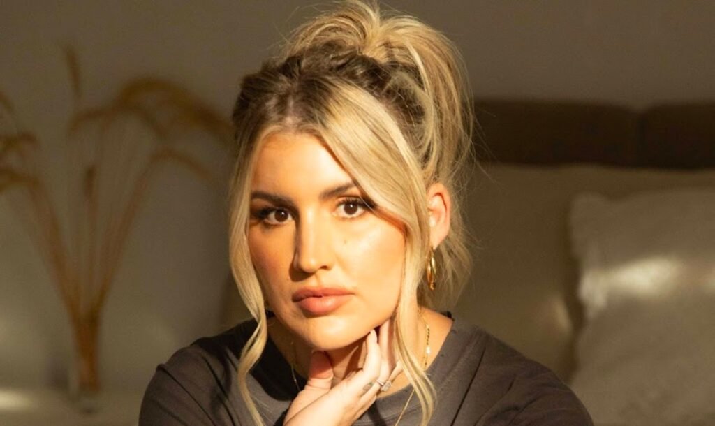 Annie Elise 10 to Life Net Worth: $2 Million (Youtube Channel)